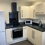 The Promenade Suite - 2 Min Walk To The Lovely Beach Front Promernade Of Llandudno