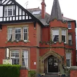 Crickleigh House