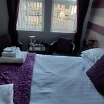 Glenavon Guest House