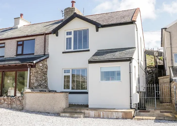 4 Anglesey Road