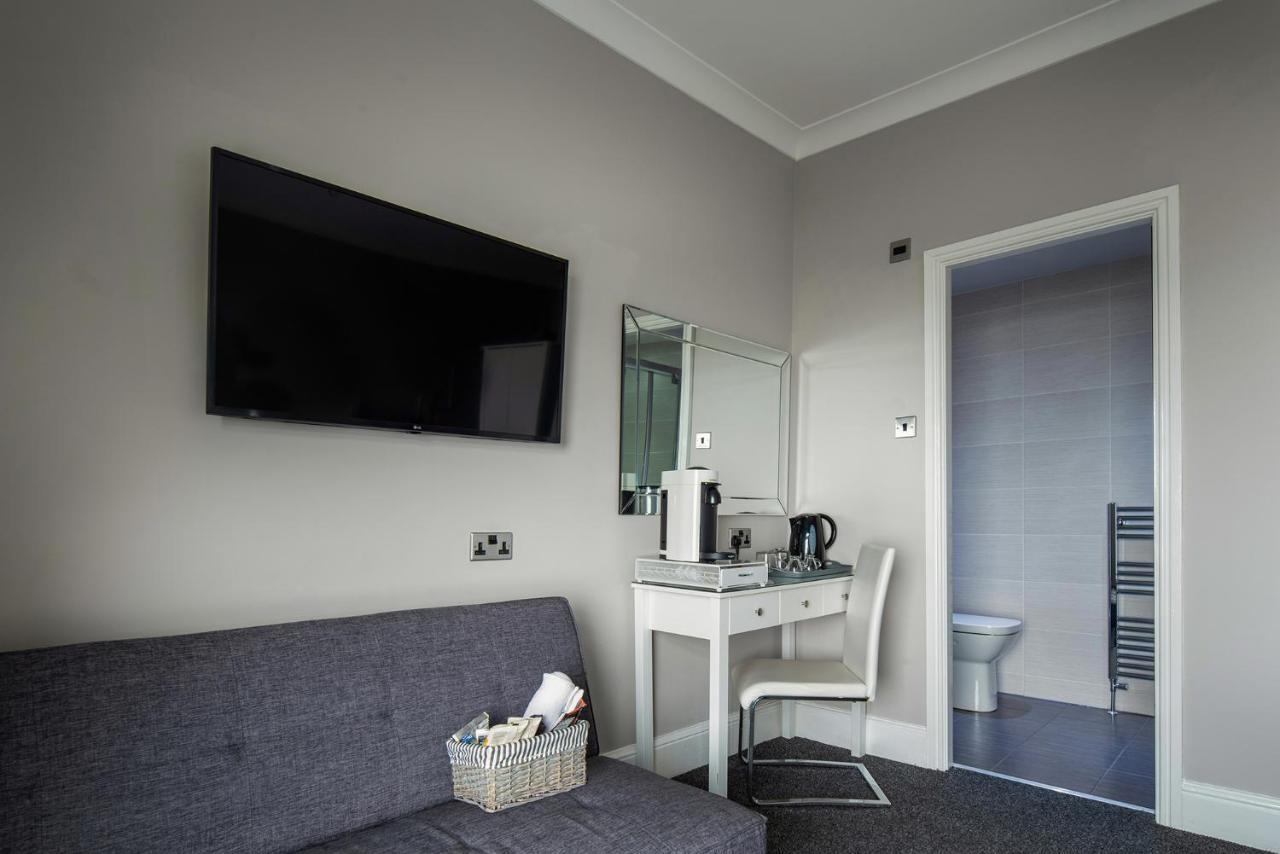 Bed & Breakfast Pebble House 3*
