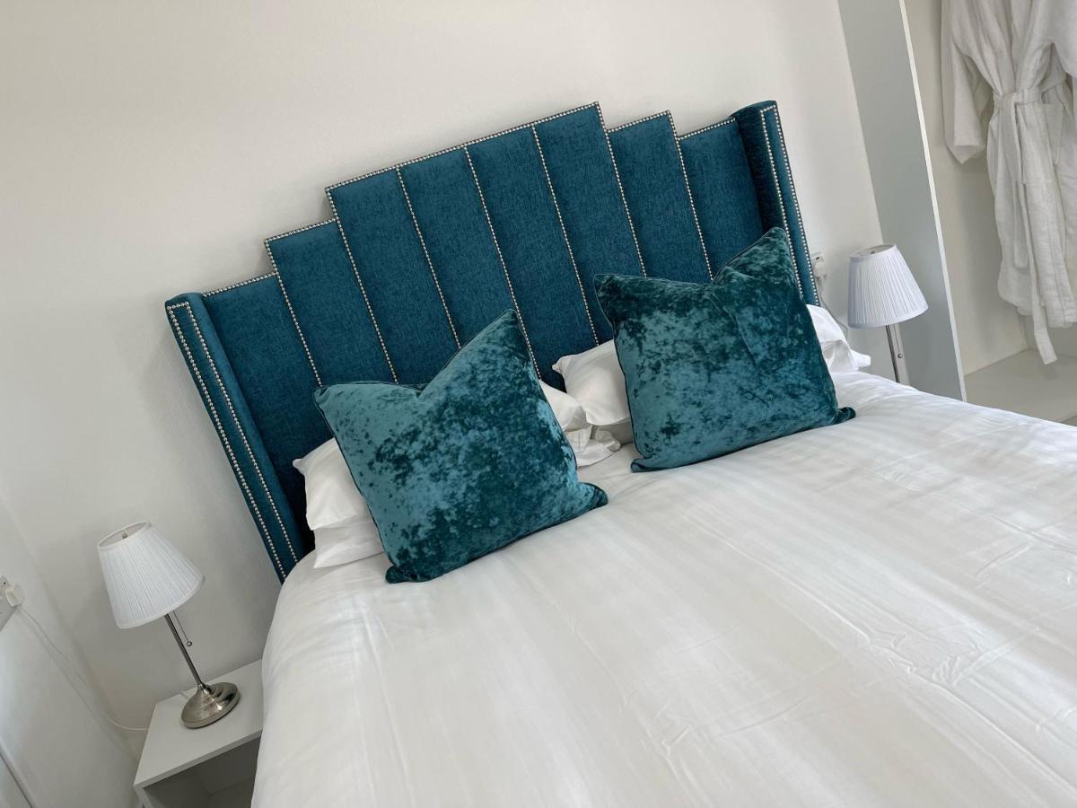 The Shelbourne (adults Only) Hotel
