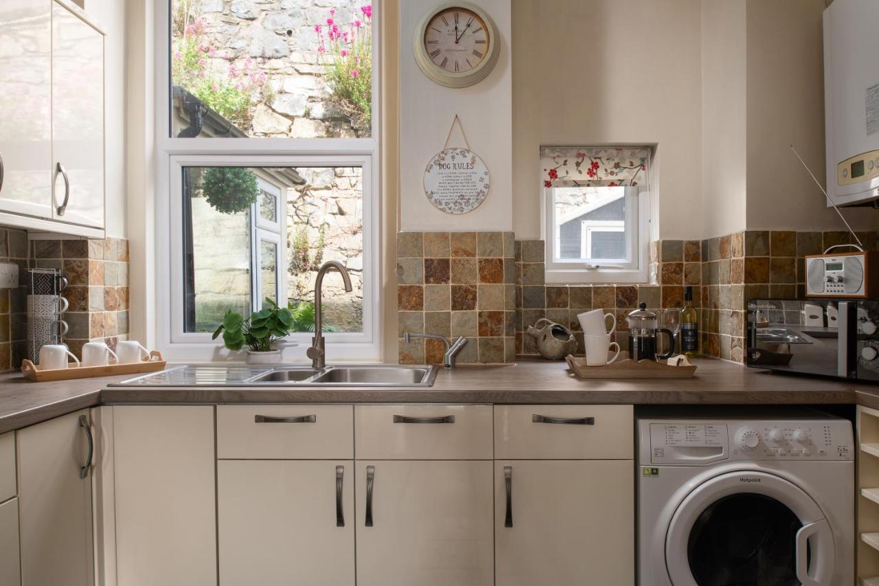 Beautiful Townhouse On The Great Orme, Pet Friendly