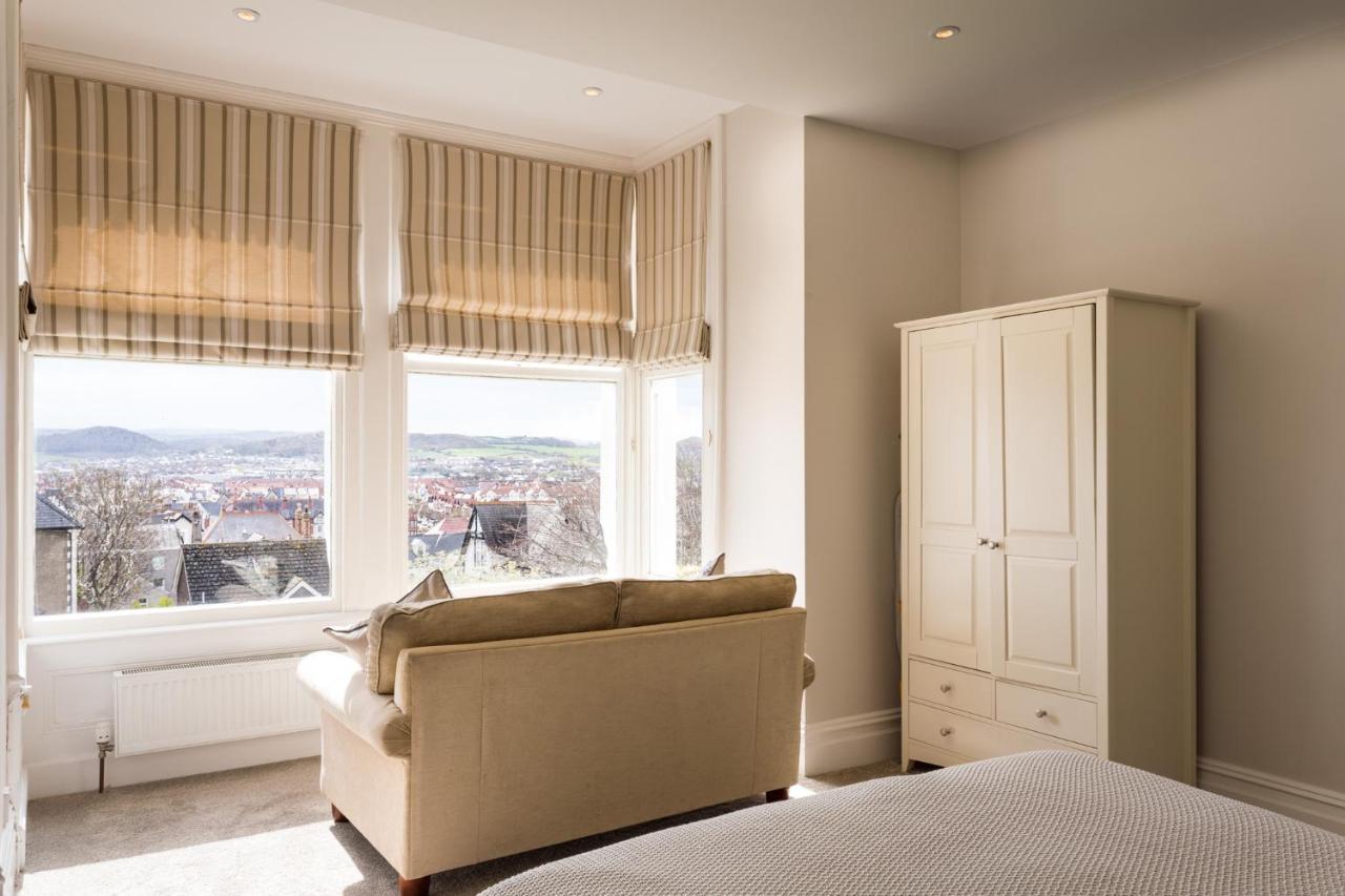 Sefton Court 4*