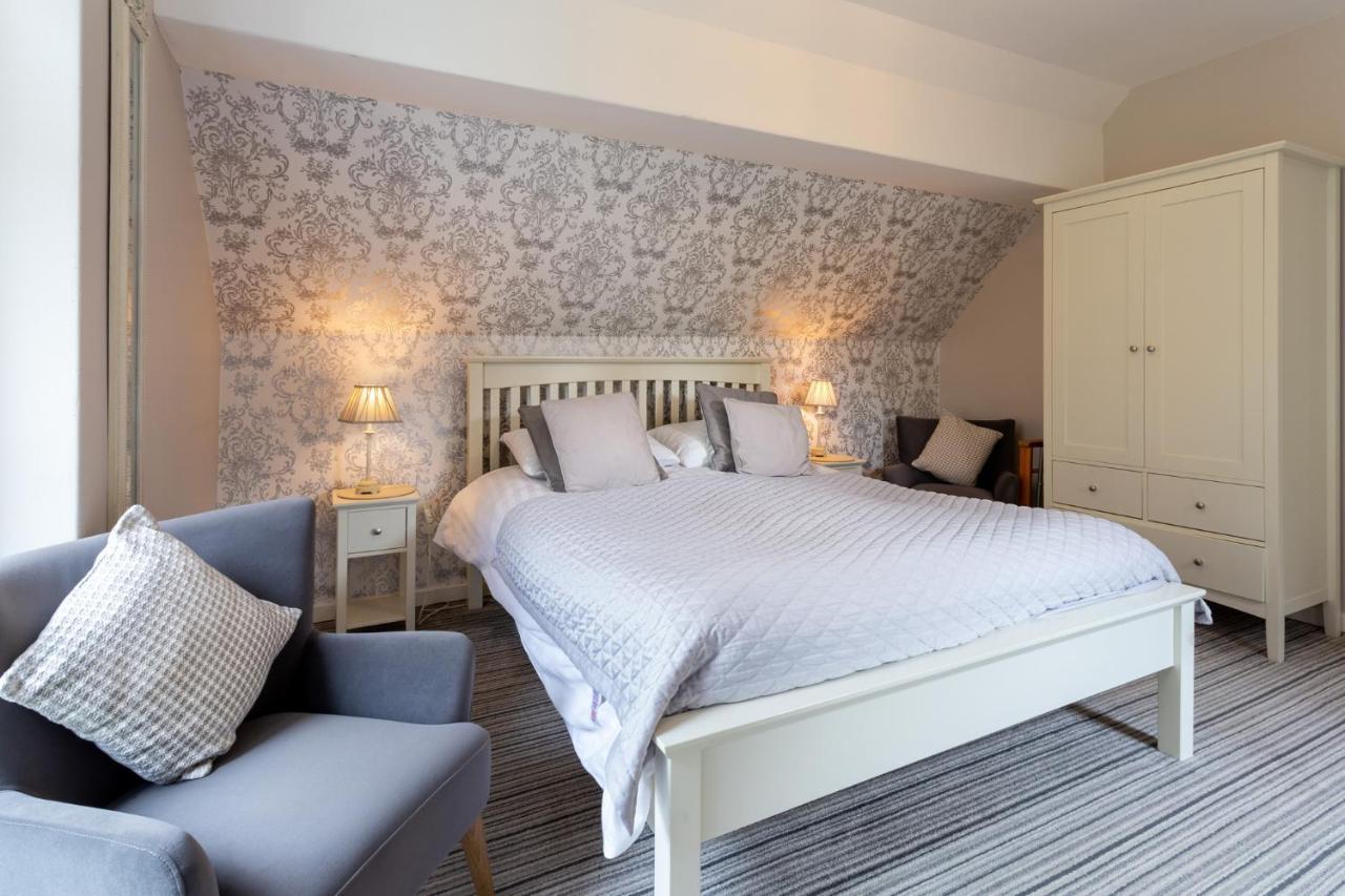 Guest house Sefton Court 4*