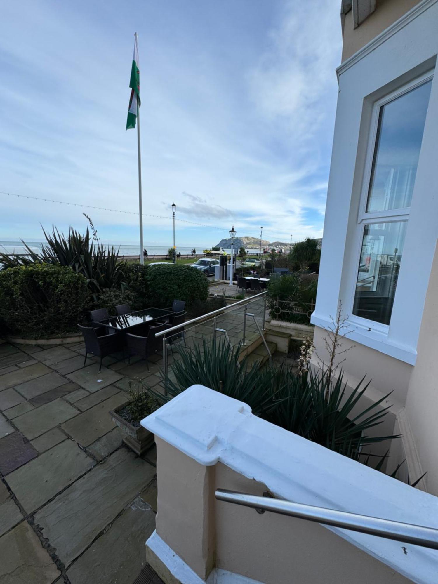 Winchmore 3* Llandudno