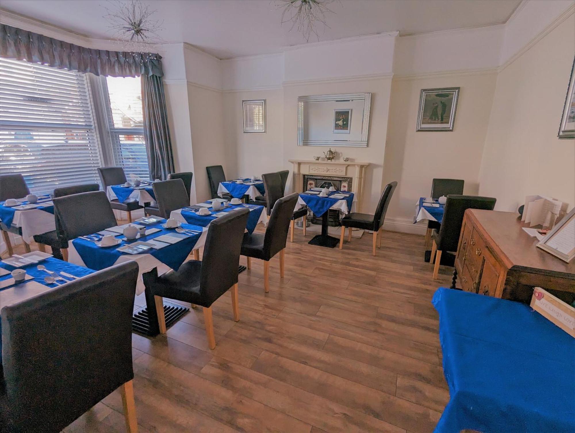 Bed & Breakfast The Senarth 4*