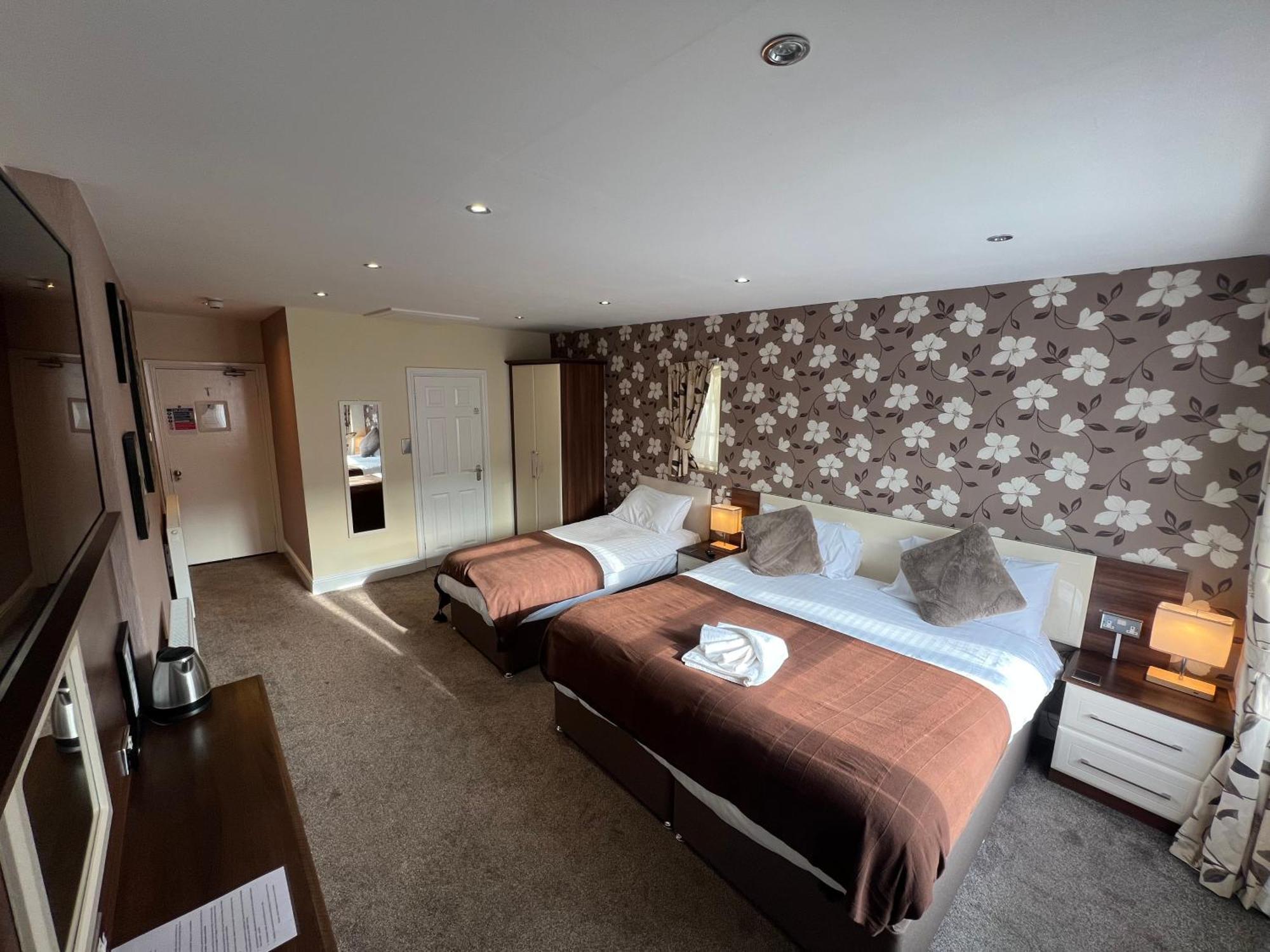 Hotel Lauriston & Lawton Court