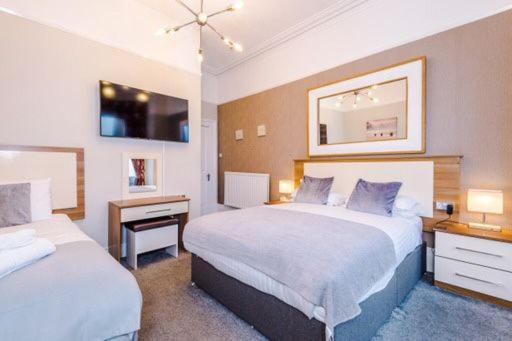 Hotel Lauriston & Lawton Court 4*