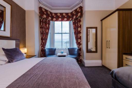 Lauriston & Lawton Court Hotel