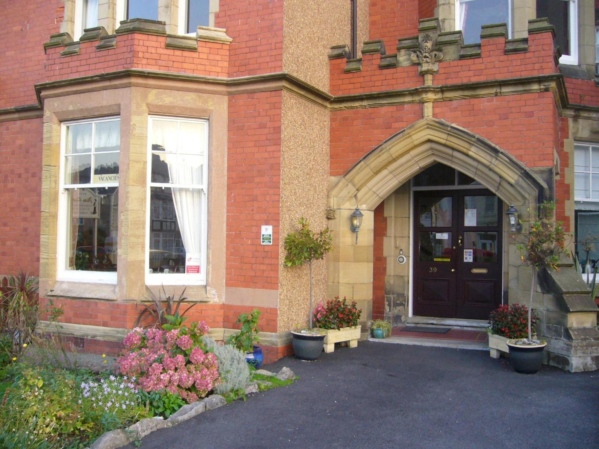Bed & Breakfast Crickleigh House