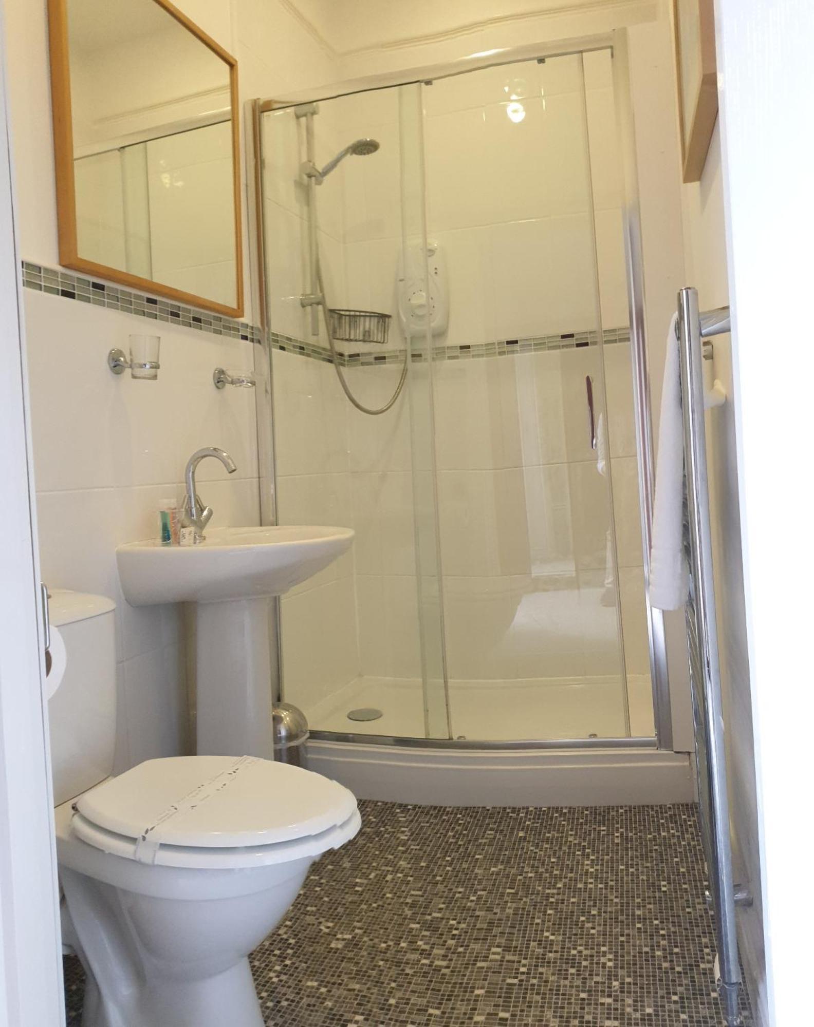 Bed & Breakfast The Senarth 4*