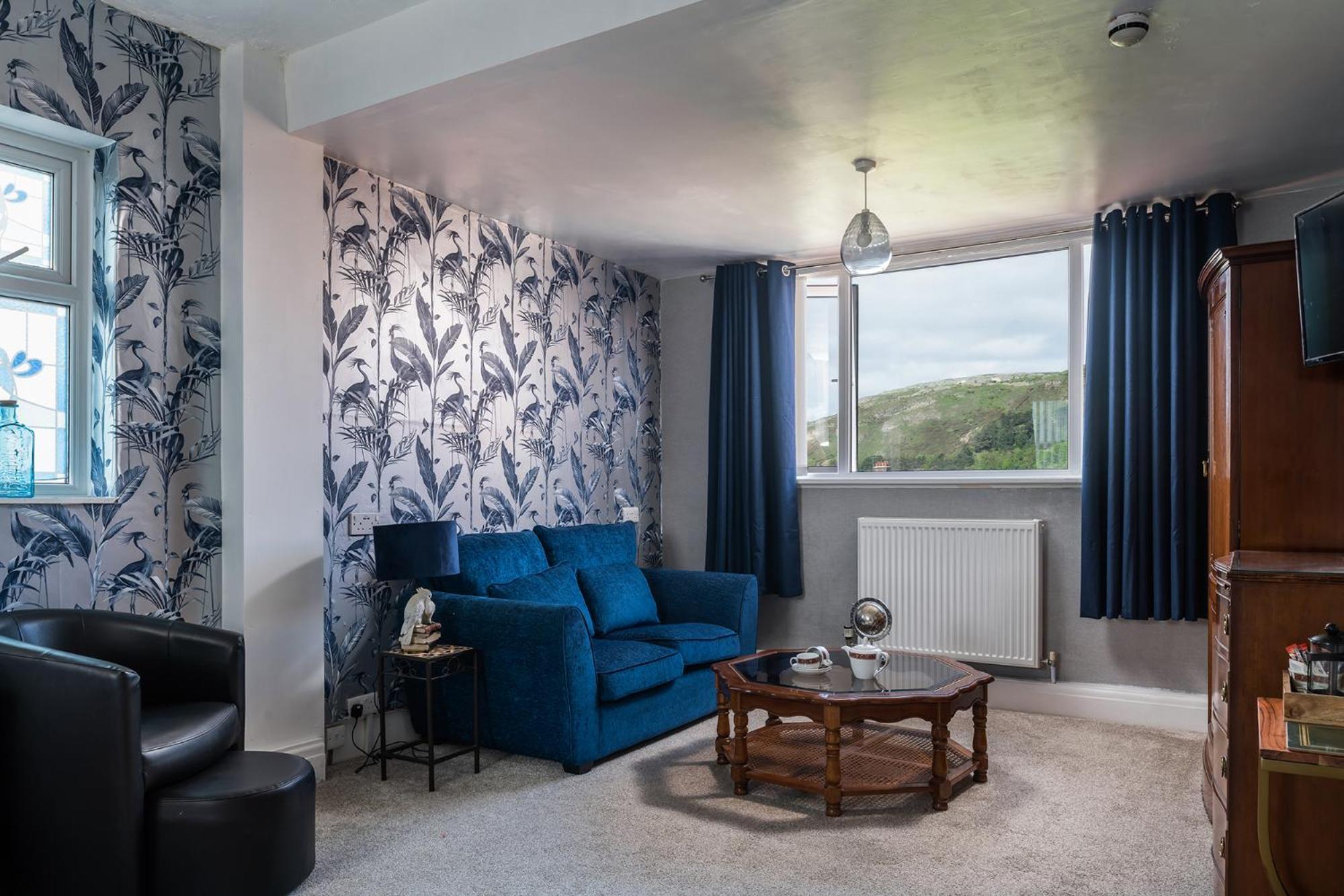 Rosaire With Private Car Park Bed & Breakfast 4*
