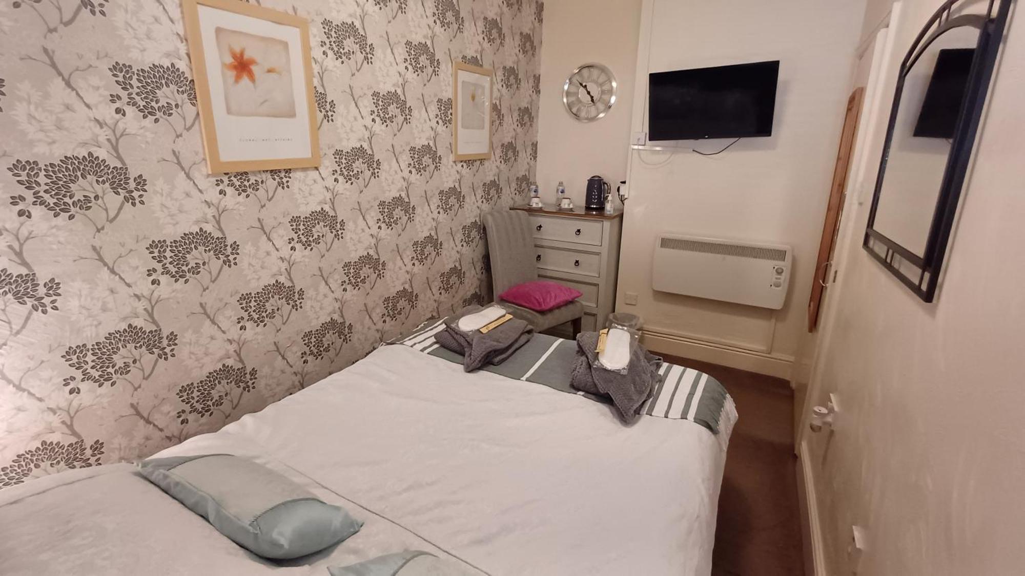 Morwenna Luxury * Llandudno