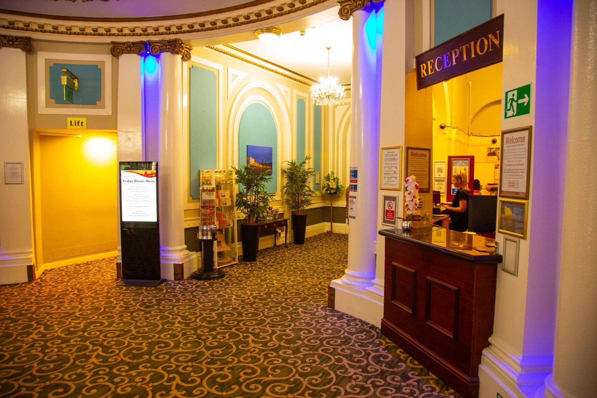 Hotel The Grand 3*