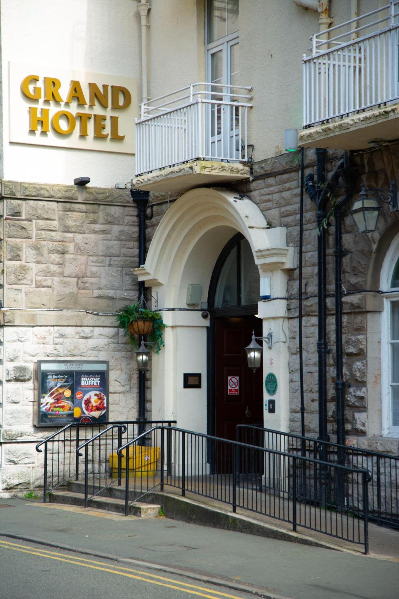 The Grand Hotel 3*