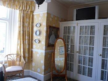 Whitefriars 3* Llandudno