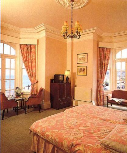 Hotel Ambassador