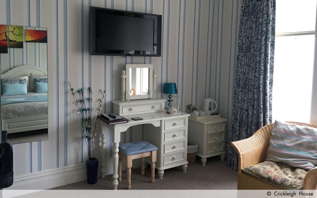 Bed & Breakfast Crickleigh House