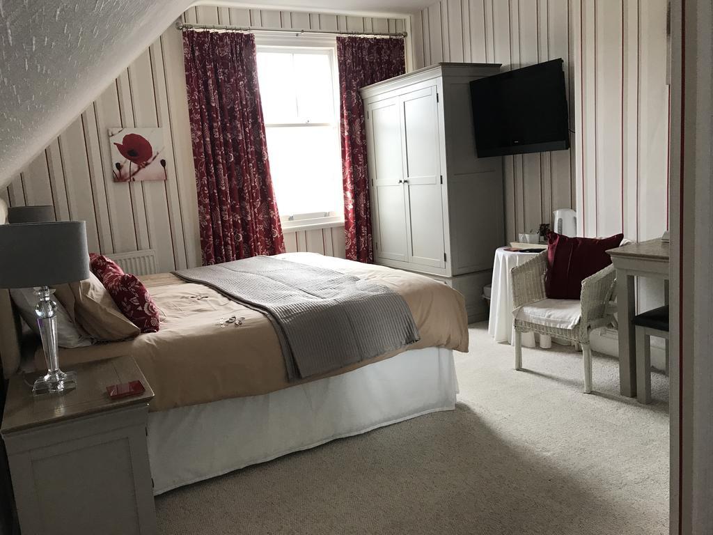 Crickleigh House Bed & Breakfast
