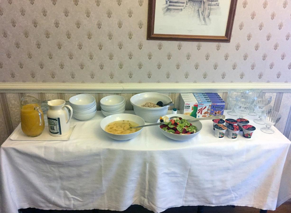 Crickleigh House Bed & Breakfast