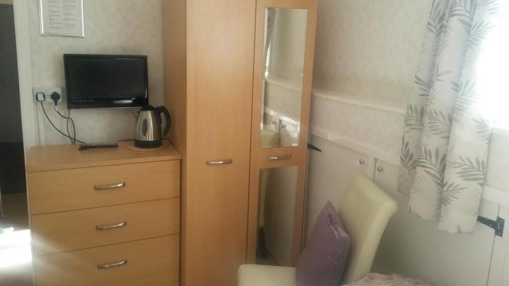 Rosaire With Private Car Park Bed & Breakfast 4*