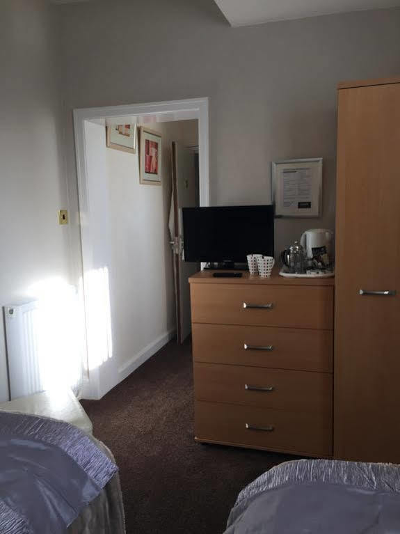 Bed & Breakfast Rosaire With Private Car Park Llandudno