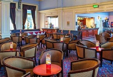 Hotel The Grand