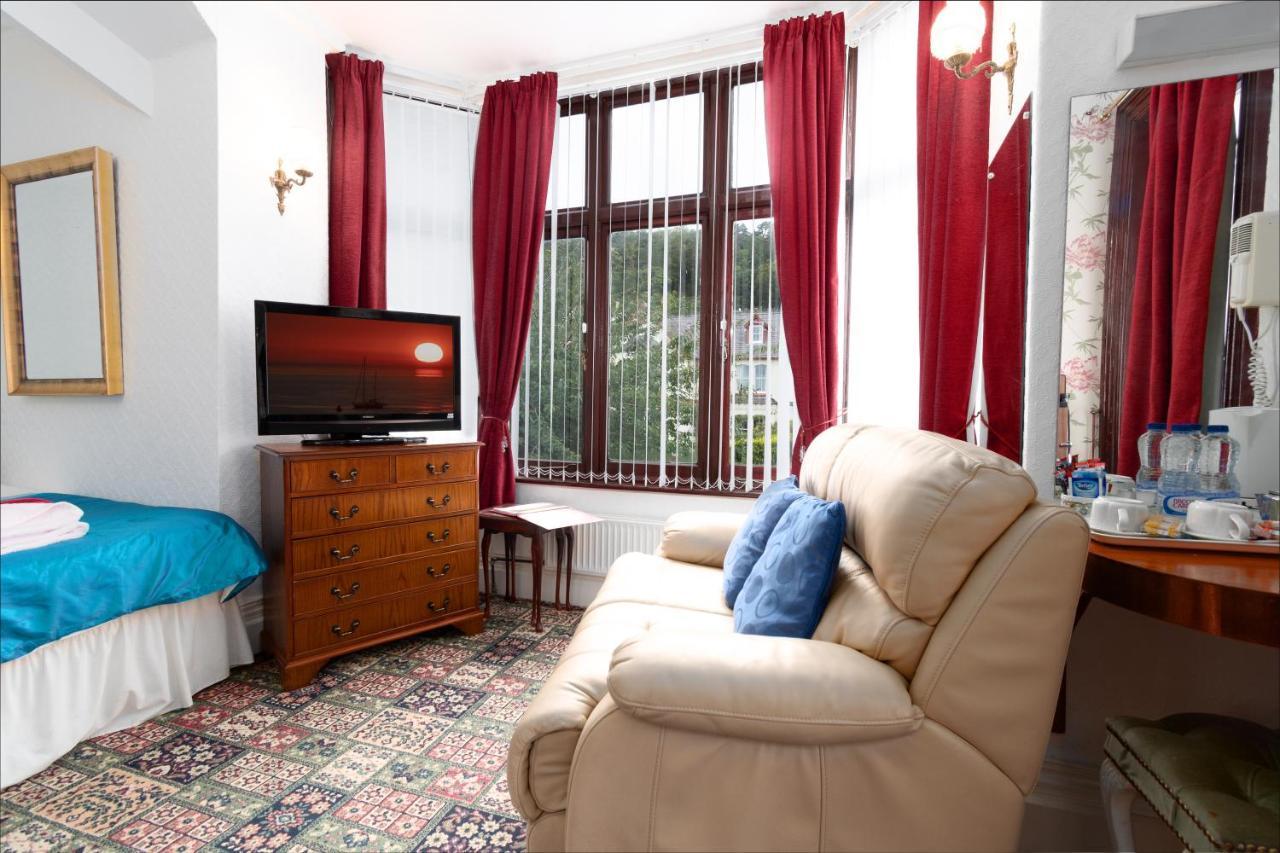 The Epperstone 3*