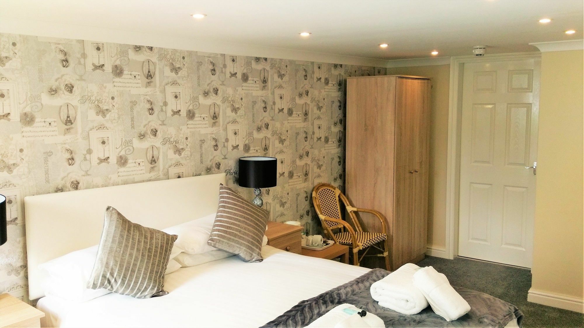 Winchmore 3*