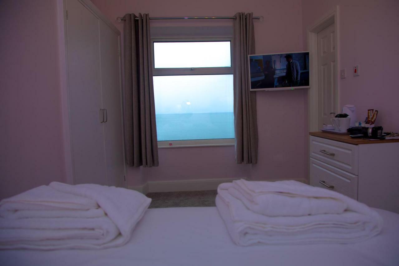 Carmel House 4*