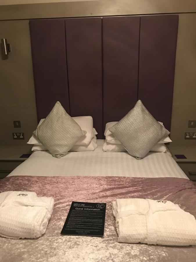 Lauriston & Lawton Court 4*
