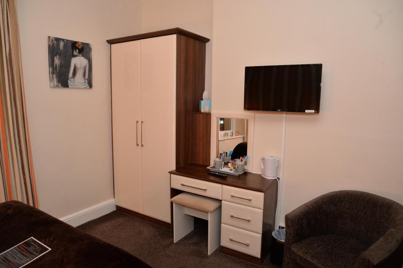 Lauriston & Lawton Court 4* Llandudno
