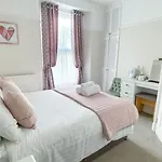 No 6 Quality Guesthouse
