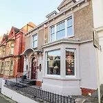Livingstone House