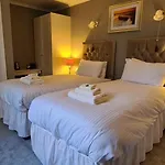 Sunnycroft Private Hotel