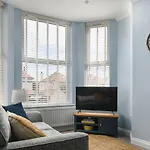 Midshore Boutique Holiday Apartment