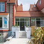 Midshore Boutique Holiday Apartment