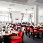 Somerset Hotel
