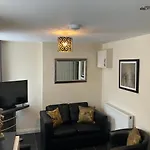 The Ocean Suite - 2 Minute Walk To The Lovely Beach Front Promernade Of Llandudno