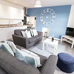 Apartment 6