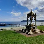 Mona Lodge - 3 Bed Cottage In Llandudno