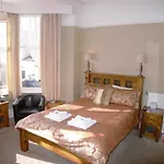 Beach House Hotel - Guest House