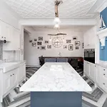 St Vincent House