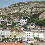 Cosy 1 Bedroom Apartment In The Heart Of Llandudno