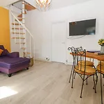 \'Llandudno Central\' - 2 Bed Luxury Flat, Close To Town And Beaches