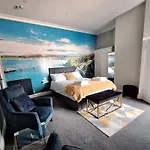 No 27 Chapel Street Guest House