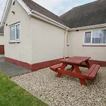 Maesdu Cottage