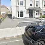 No 27 Chapel Street Guest House