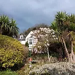 Bron Orme Private Hotel